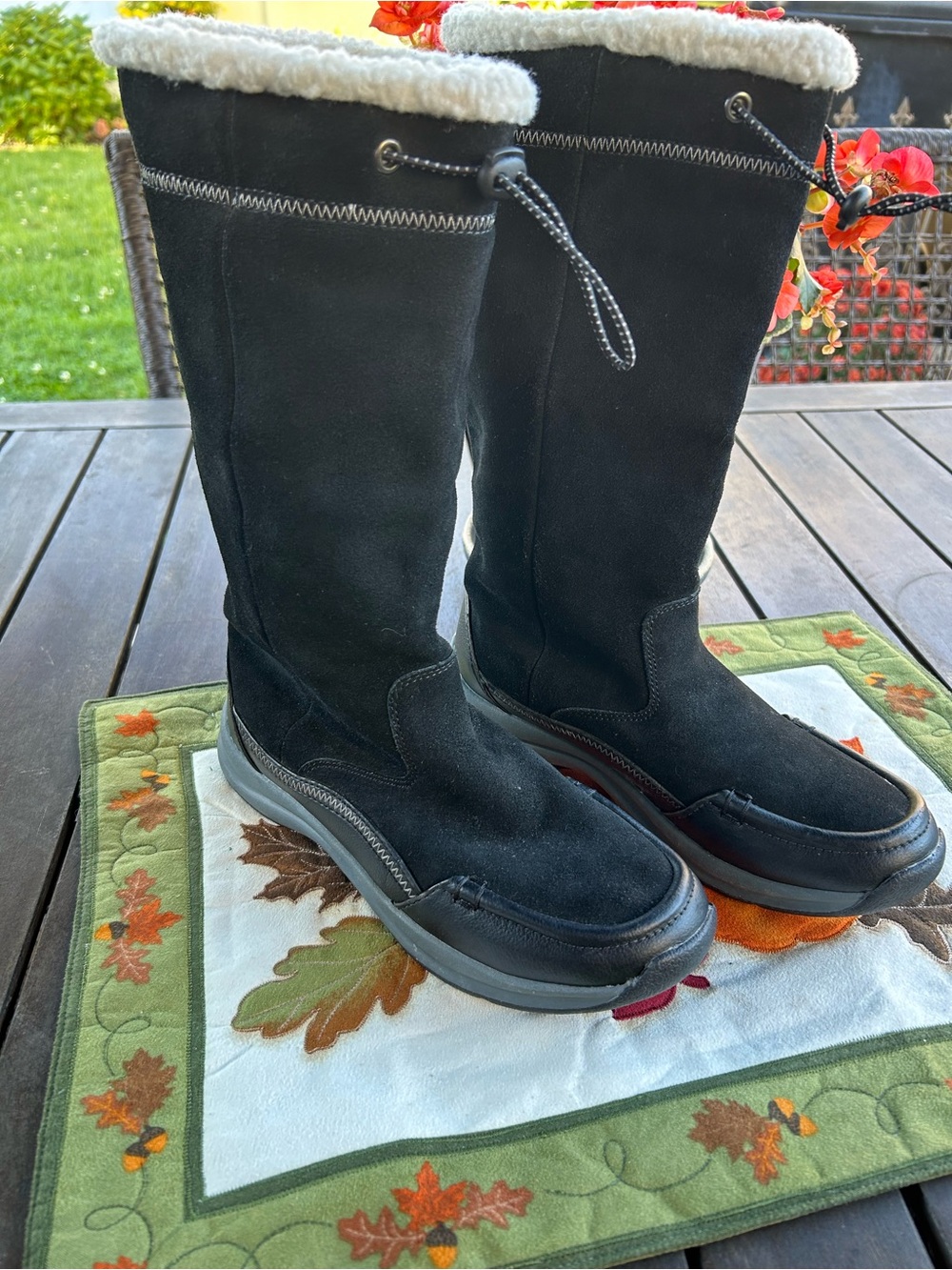 New Lands End winter boots